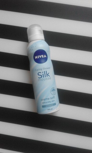 Nivea Silk Mousse, Jedwabisty mus do mycia ciała, Creme Soft, Almond oil