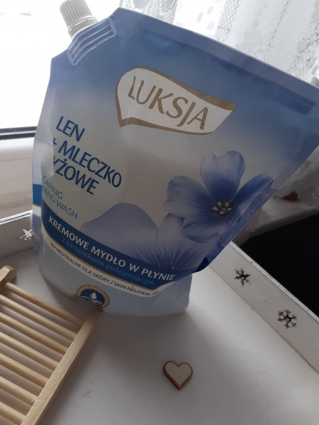Luksja Mydło w płynie, kremowe, len + mleczko ryżowe 