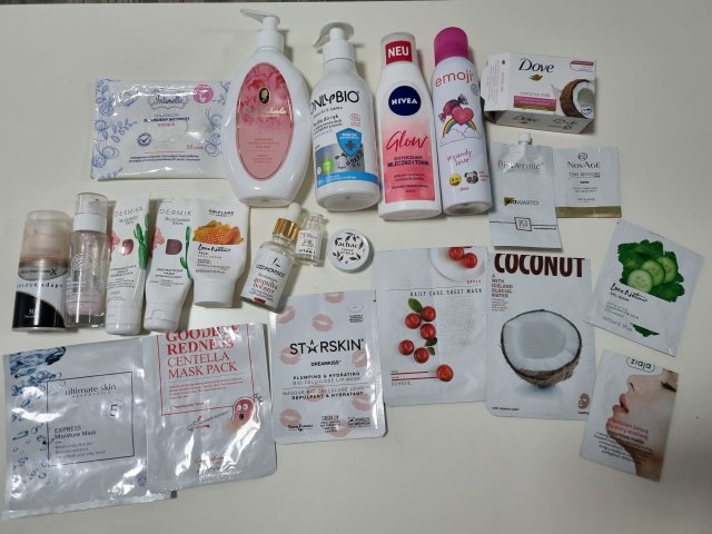 akcja denkowanie! grudzień - kosmetyki w świątecznych opakowaniach i świątecznych kolorach 🎄❄️⛄🎀🎁🎅