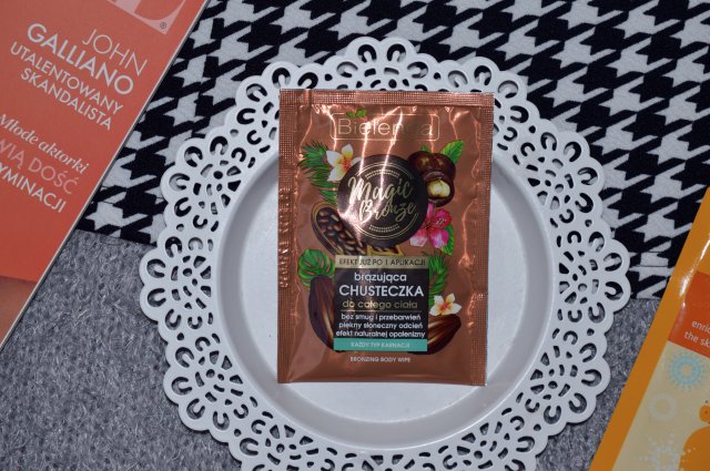 Bielenda Magic Bronze, Brązująca chusteczka do ciała