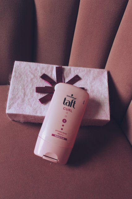 Schwarzkopf SCHWARZKOPF TAFT Curl balsam do stylizacji włosów kręconych