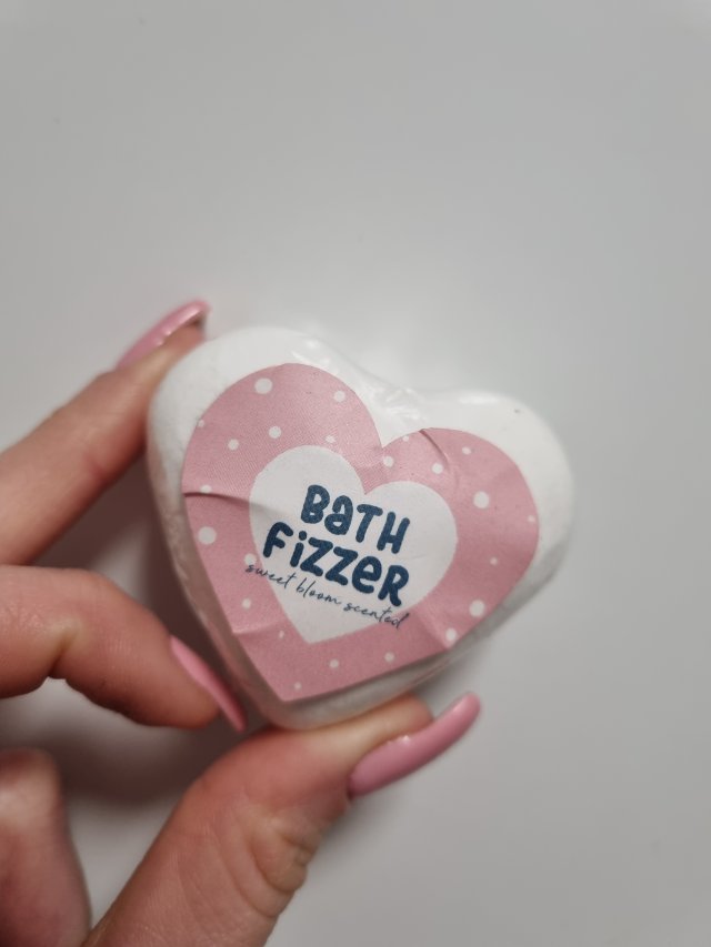 akcja denkowanie! grudzień - kosmetyki w świątecznych opakowaniach i świątecznych kolorach 🎄❄️⛄🎀🎁🎅