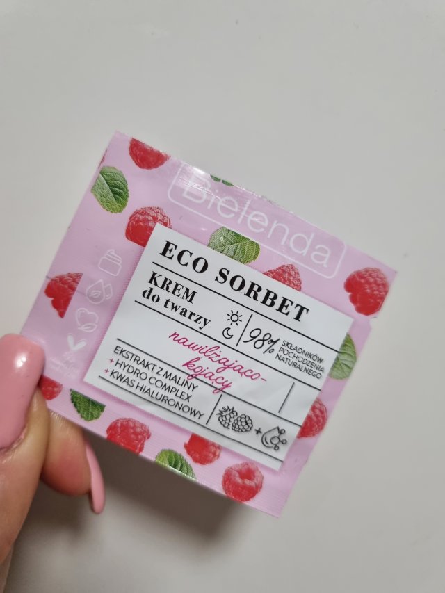 akcja denkowanie! grudzień - kosmetyki w świątecznych opakowaniach i świątecznych kolorach 🎄❄️⛄🎀🎁🎅