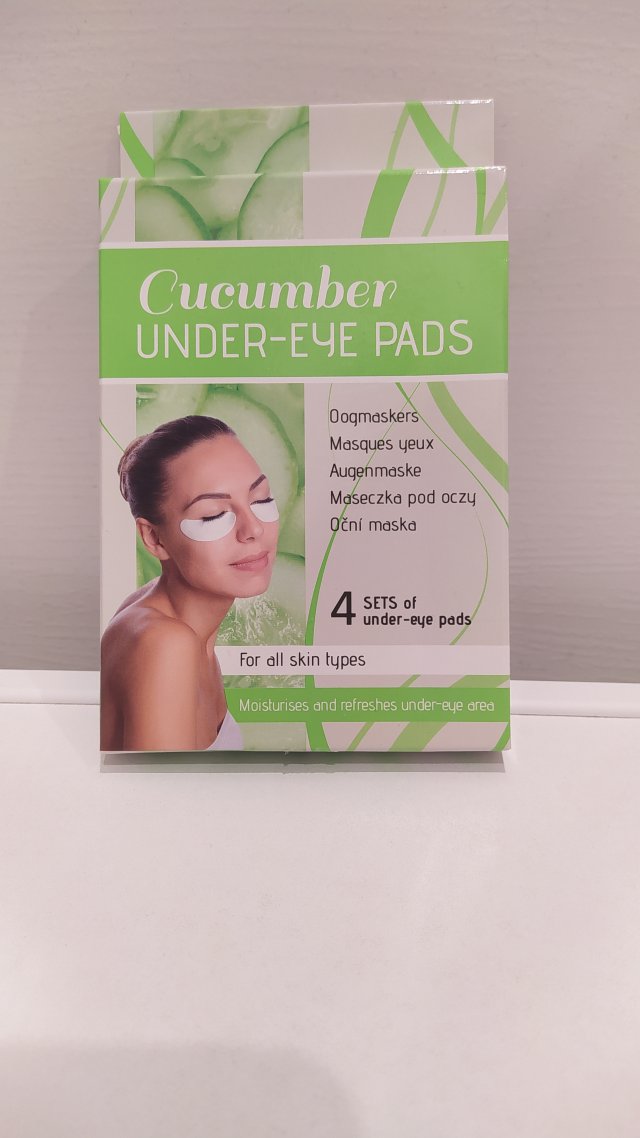 Cucumber, under-eye pads