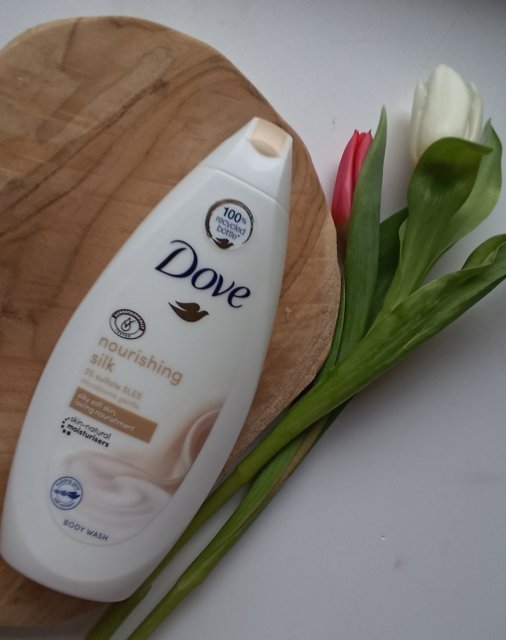 Dove NOURISHING SILK Żel Pod Prysznic