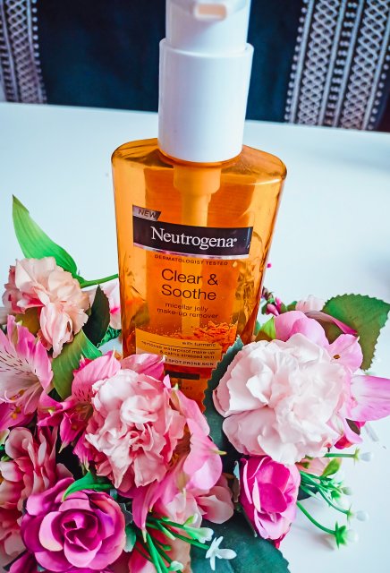 Neutrogena Clear & Soothe, Żel do mycia twarzy, Z kurkumą