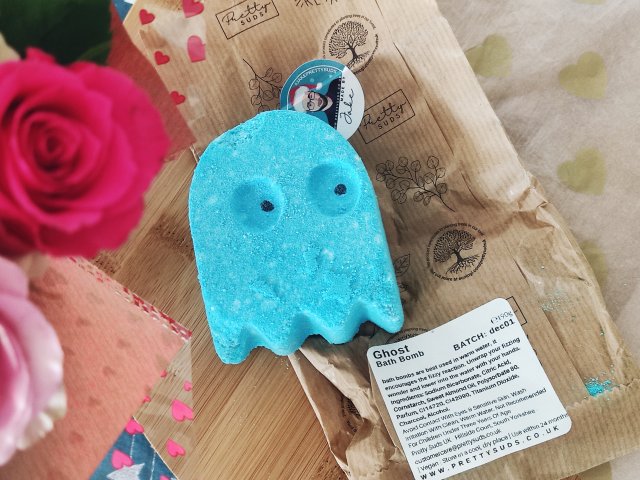 Pretty Suds Kula do kąpieli, Ghost