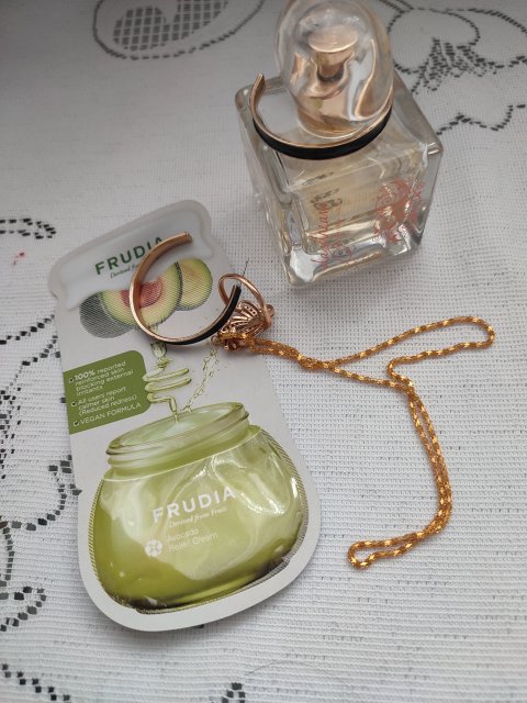 Frudia Krem do twarzy, Avocado Relief Cream, Odżywczo-Regenerujący