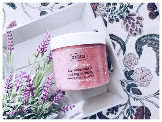 Ziaja Pielęgnacyjny Przysmak, Marshmallow, Peeling do ciała cukrowy, Karmelizowany, Truskawkowy puch
