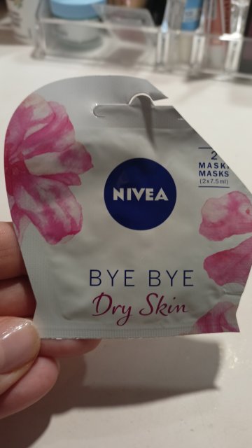 akcja denkowanie! grudzień - kosmetyki w świątecznych opakowaniach i świątecznych kolorach 🎄❄️⛄🎀🎁🎅