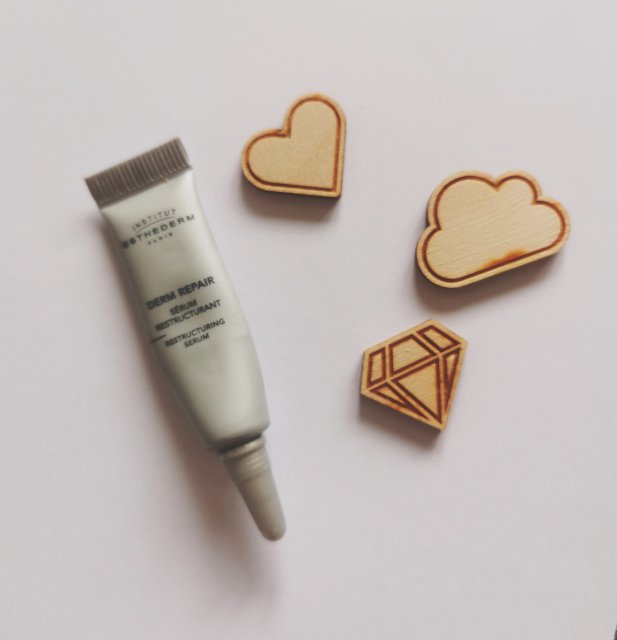 Institut Esthederm Derm Repair, Serum do twarzy, Skoncentrowane, Przeciwzmarszczkowe