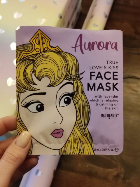 akcja denkowanie! grudzień - kosmetyki w świątecznych opakowaniach i świątecznych kolorach 🎄❄️⛄🎀🎁🎅