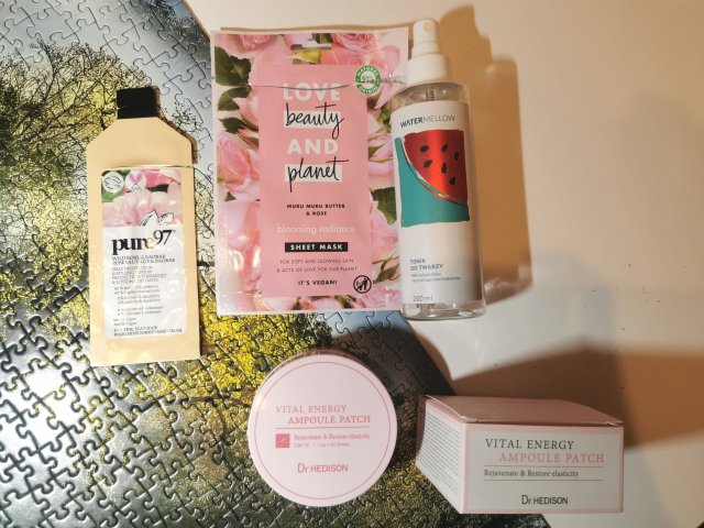 akcja denkowanie! grudzień - kosmetyki w świątecznych opakowaniach i świątecznych kolorach 🎄❄️⛄🎀🎁🎅