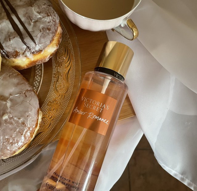 Victoria's Secret Mgiełka do ciała, Amber Romance