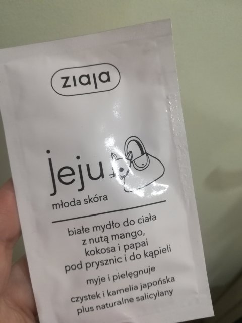 akcja denkowanie! grudzień - kosmetyki w świątecznych opakowaniach i świątecznych kolorach 🎄❄️⛄🎀🎁🎅