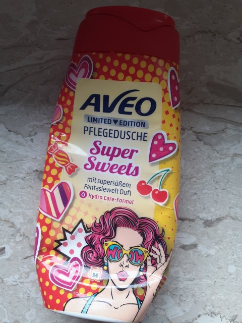 akcja denkowanie! grudzień - kosmetyki w świątecznych opakowaniach i świątecznych kolorach 🎄❄️⛄🎀🎁🎅