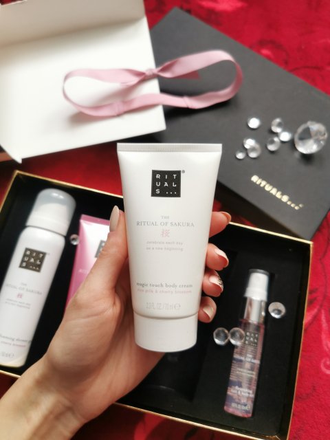 RITUALS Balsam do ciała, The Ritual of Sakura