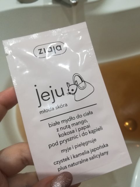 akcja denkowanie! grudzień - kosmetyki w świątecznych opakowaniach i świątecznych kolorach 🎄❄️⛄🎀🎁🎅