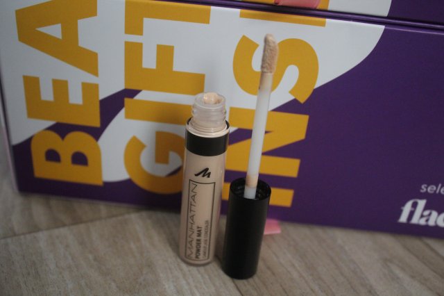 Manhattan Powder Mat, Camouflage Concealer, Korektor w kremie