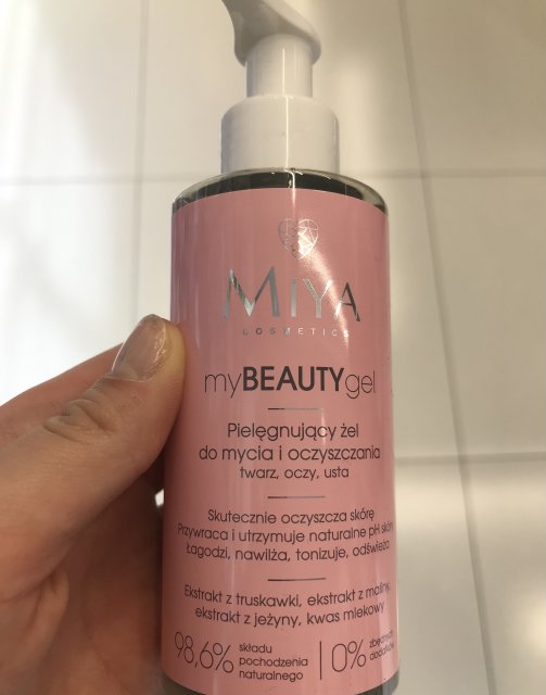 Miya Cosmetics MyBEAUTYgel, Żel do mycia i oczyszczania, Pielęgnujący, Twarz, oczy i usta, Ekstrakt z truskawki, ekstrakt z maliny i ekstrakt z jeżyny