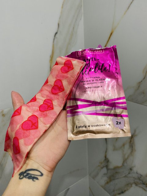 ANTI-CELLULITE - Aktywna maska w płacie na pośladki i uda - ujędrniająca
