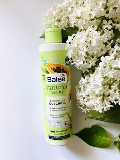 Balea Żel pod prysznic, Natural Beauty, Bio-olej z nasion konopi i ekstrakt z papai 