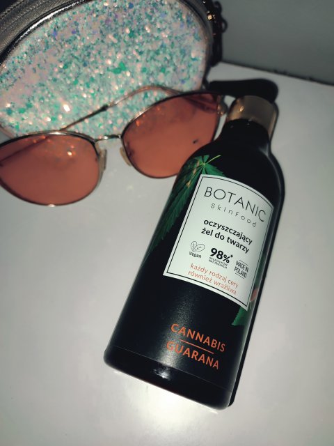 Botanic SkinFood Żel do twarzy, Oczyszczający, Cannabis & Guarana