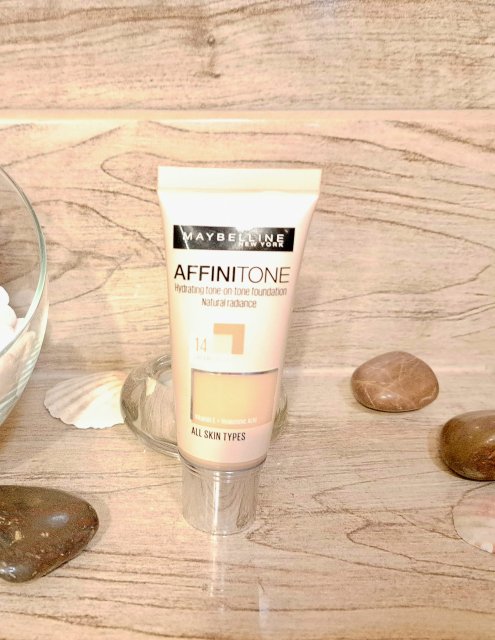 Maybelline Affinitone, Podkład do twarzy, nr 14 Creamy Beige