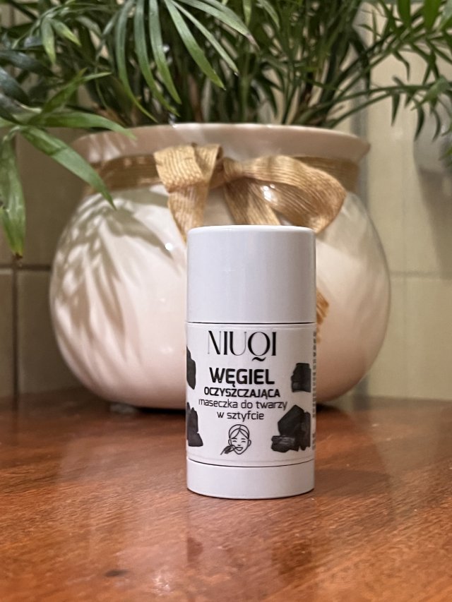 NIUQI Maseczka do twarzy w sztyfcie, Węgiel, Oczyszczająca