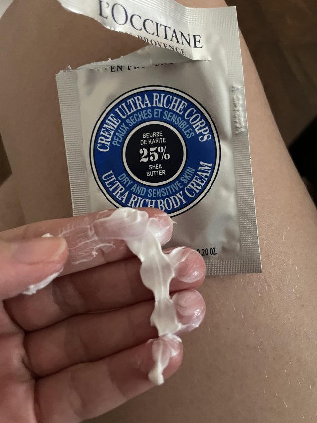 Ultrabogaty krem do ciała, masło karite L’Occitane