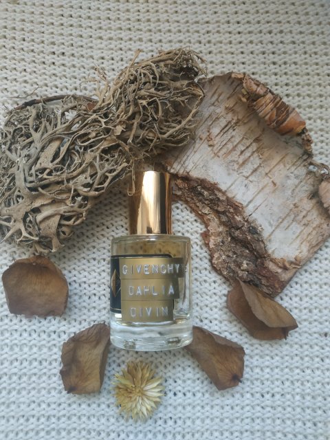 Givenchy Woda perfumowana, Dahlia Divin EDP