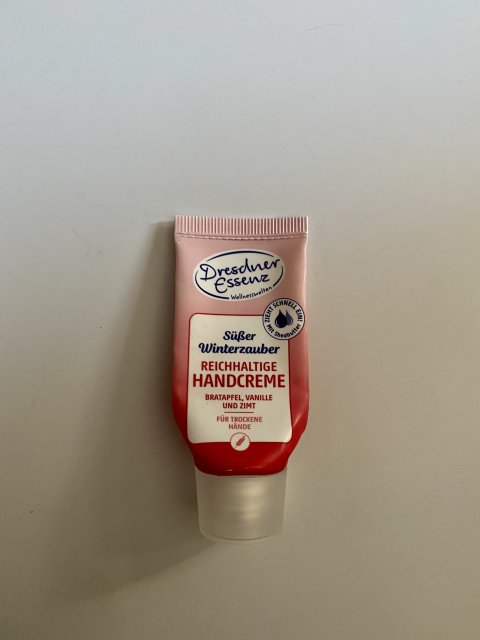 akcja denkowanie! grudzień - kosmetyki w świątecznych opakowaniach i świątecznych kolorach 🎄❄️⛄🎀🎁🎅