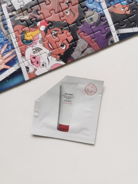 Shiseido Pianka do mycia twarzy, Clarifying Cleansing Foam, Oczyszczająco-rozświetlająca