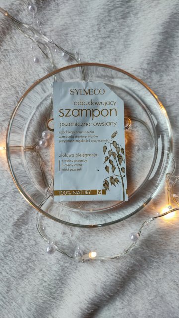 Sylveco Szampon do włosów, Odbudowujący, Pszeniczno-owsiany