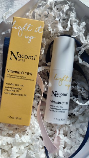 Nacomi Light it up, skoncentrowane serum z witaminą C