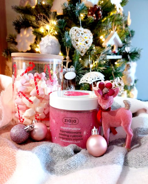 Ziaja Pielęgnacyjny Przysmak, Marshmallow, Peeling do ciała cukrowy, Karmelizowany, Truskawkowy puch