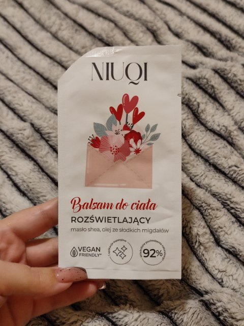 akcja denkowanie! grudzień - kosmetyki w świątecznych opakowaniach i świątecznych kolorach 🎄❄️⛄🎀🎁🎅