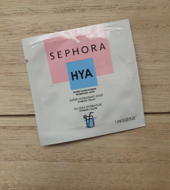 Sephora Krem do twarzy, Hya, Rozświetlający i nawilżający, All Day Hydrator, Kwas hialuronowy, witamina E i C