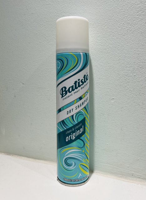 Suchy szampon Batiste 