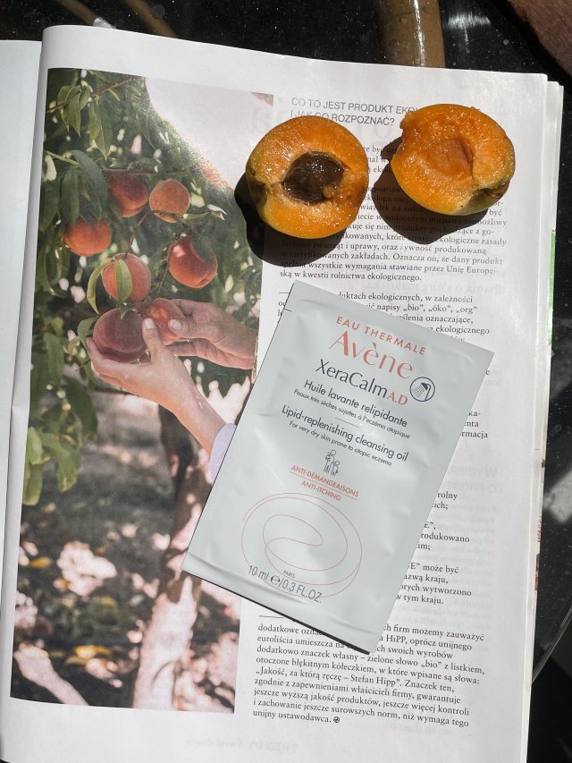 Avène XeraCalm AD, Olejek Oczyszczający uzupełniający lipidy