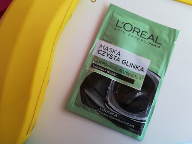 L'Oréal Czysta Glinka, Maska do twarzy, 3 glinki + węgiel, Detoksykuje i rozświetla
