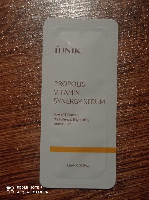iUNIK Serum do twarzy, Propolis Vitamin Synergy, Rewitalizująco-odżywcze 