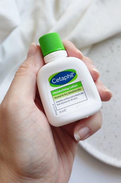 Cetaphil Balsam do twarzy i ciała, Nawilżający, Do skóry wrażliwej lub suchej, Moisturizing Lotion