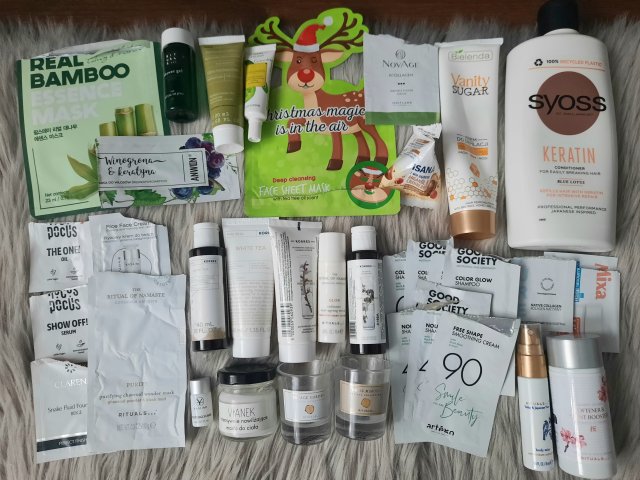 akcja denkowanie! grudzień - kosmetyki w świątecznych opakowaniach i świątecznych kolorach 🎄❄️⛄🎀🎁🎅