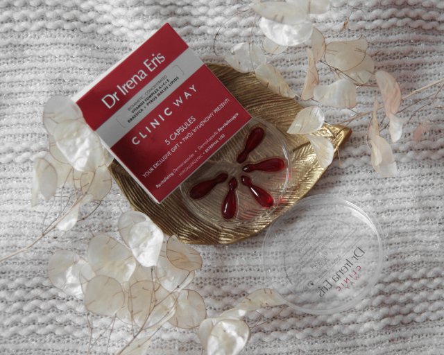 Dr Irena Eris Clinic Way, Dermokapsułki rewitalizujące