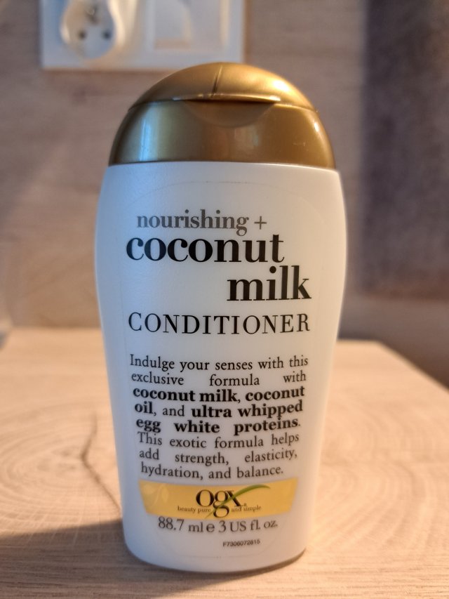 OGX Odżywka do włosów, Coconut Milk Conditioner