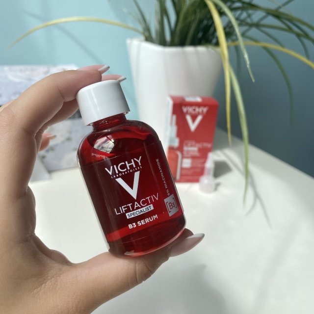 VICHY Laboratoires Liftactiv Specialist, Serum do twarzy, B3