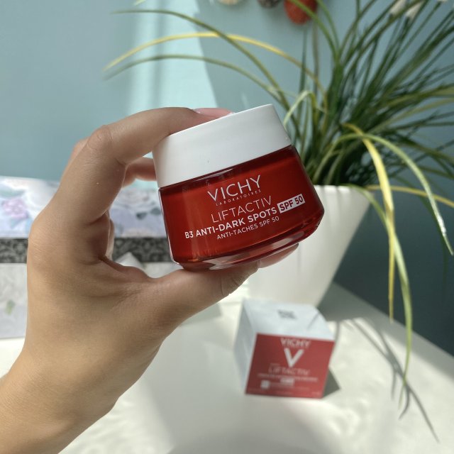 VICHY Laboratoires Liftactiv Specialist, B3, Krem do twarzy, SPF50
