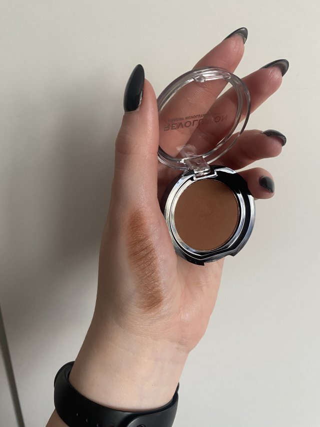 Makeup Revolution Bronzer do twarzy, Konturowanie, Shape