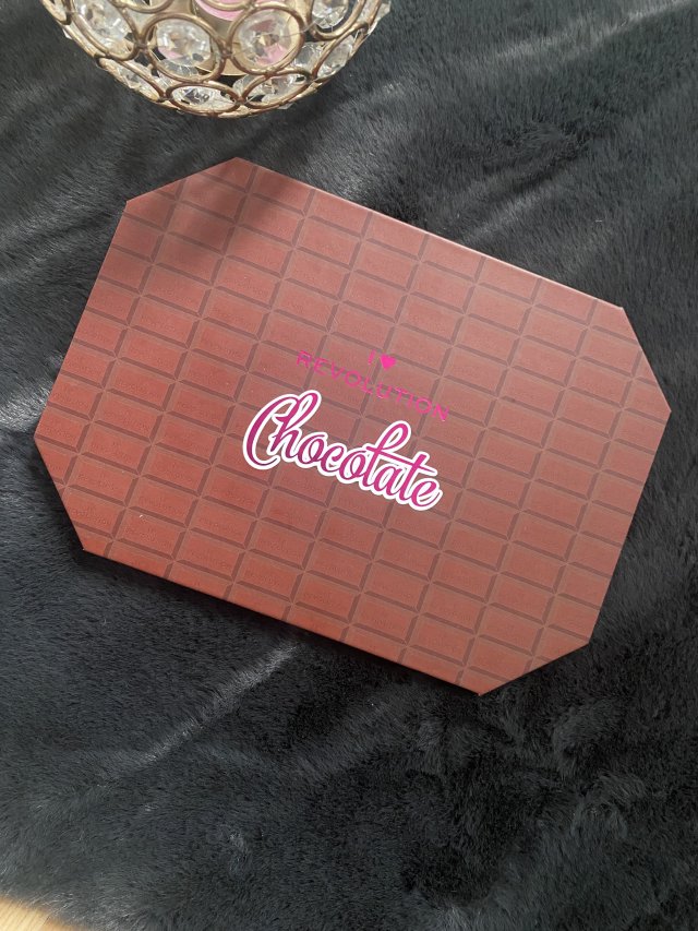 Makeup Revolution I Heart Revolution, Paleta cieni do powiek, Chocolate